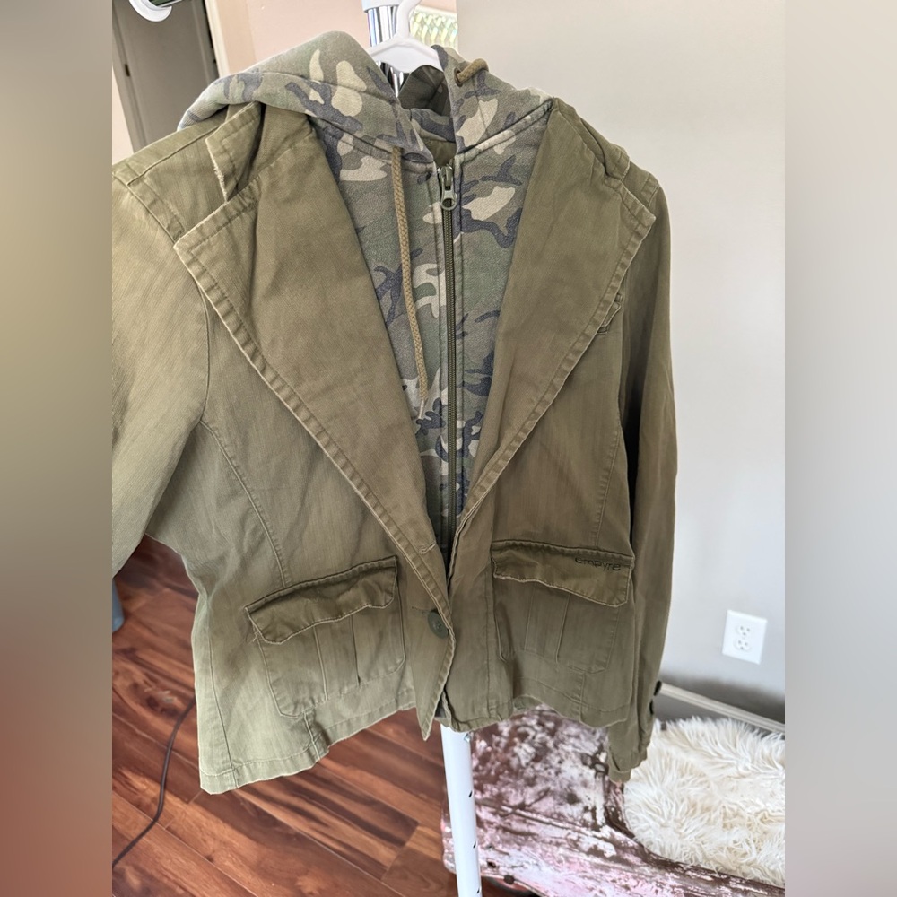 Empyre camo jacket